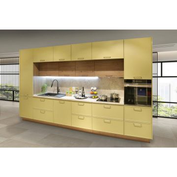 BUCĂTĂRIE LA COMANDĂ