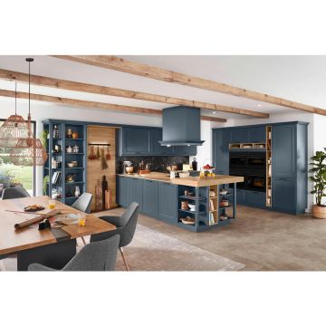 BUCĂTĂRIE LA COMANDĂ