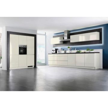 BUCĂTĂRIE LA COMANDĂ