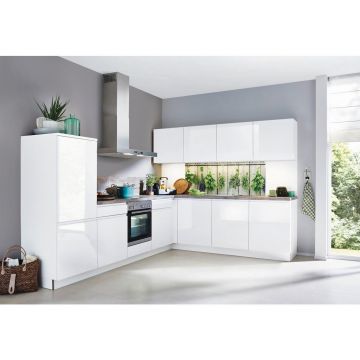 BUCĂTĂRIE LA COMANDĂ