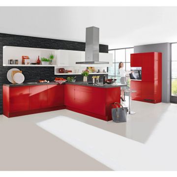 BUCĂTĂRIE LA COMANDĂ