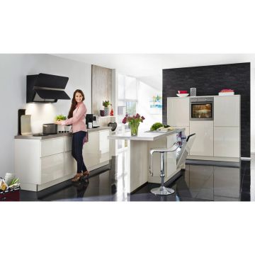 BUCĂTĂRIE LA COMANDĂ