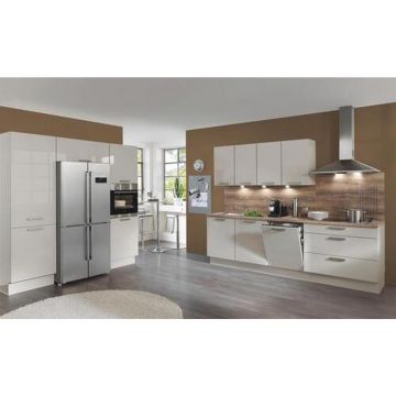 BUCĂTĂRIE LA COMANDĂ