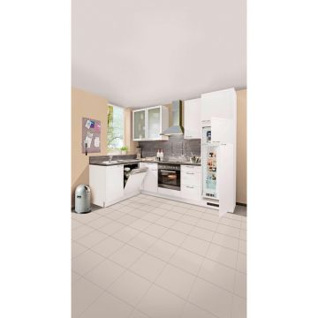 BUCĂTĂRIE PE COLȚ