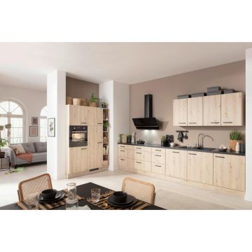 BUCĂTĂRIE PE COLȚ