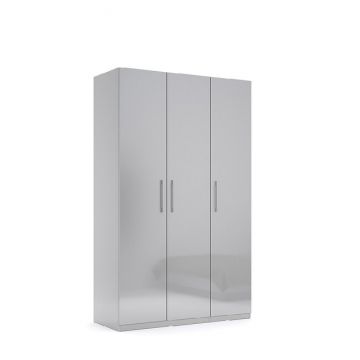 Dulap Megy cu 3 uși, spațiu interior bine compartimentat, finisaj gri lucios, 210x134.4x55 cm Dulap Megy cu 3 uși, spațiu interior bine compartimentat, finisaj gri lucios, 210x134.4x55 cm