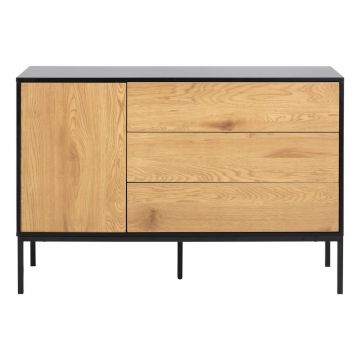 Comodă neagră/în culoare naturală joasă cu aspect de lemn de stejar 120x82 cm Seaford – Actona Comodă neagră/în culoare naturală joasă cu aspect de lemn de stejar 120x82 cm Seaford – Actona