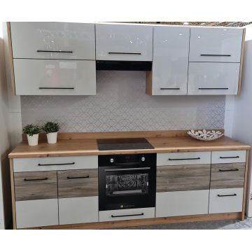 MOBILA BUCATARIE ISSA 8